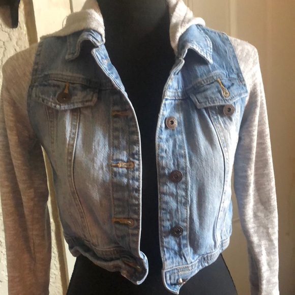 Cherokee jean jacket - Picture 1 of 4